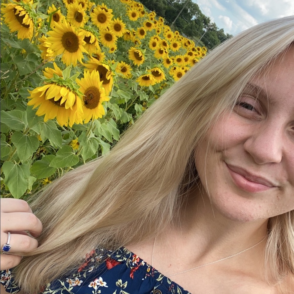 Meet your Posher, Lindsey